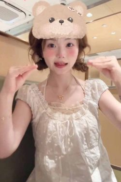 Summer Women's White Square Neck T-Shirt with Lace Spliced Puff Sleeves - French Style Sweet Fashion Top