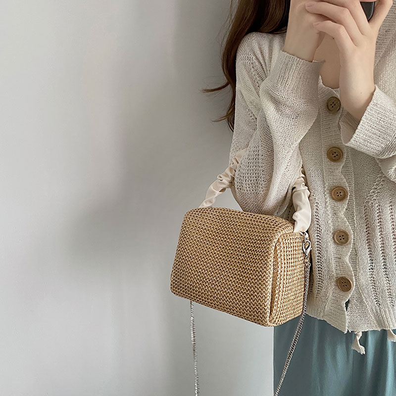 Summer Woven Straw Tote Bag for Women, French Style Color-Blocking Crossbody Bag, 2024 Niche Versatile Chain Design Summer Woven Straw Tote Bag for Women, French Style Color-Blocking Crossbody Bag, 2024 Niche Versatile Chain Design