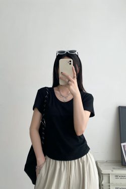 Sun Grapefruit Oversized Pleated Short-Sleeve T-Shirt for Women - Summer Fitted U-Neck White Top in Trendy Korean Style