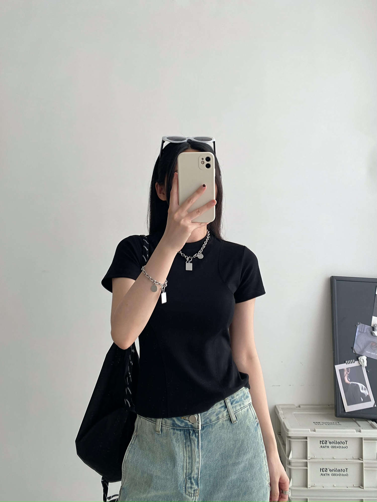 Sun Grapefruit Short-Sleeve T-Shirt for Women - Round Neck Slim-Fit Summer Top, Trendy Niche Shoulder Style Sun Grapefruit Short-Sleeve T-Shirt for Women - Round Neck Slim-Fit Summer Top, Trendy Niche Shoulder Style