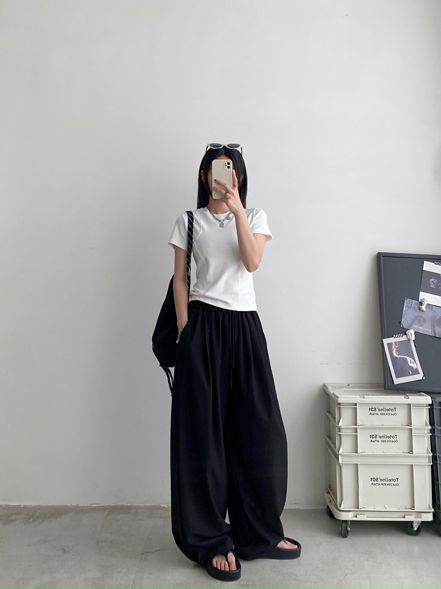 Sun Grapefruit Short-Sleeve T-Shirt for Women - Round Neck Slim-Fit Summer Top, Trendy Niche Shoulder Style Sun Grapefruit Short-Sleeve T-Shirt for Women - Round Neck Slim-Fit Summer Top, Trendy Niche Shoulder Style