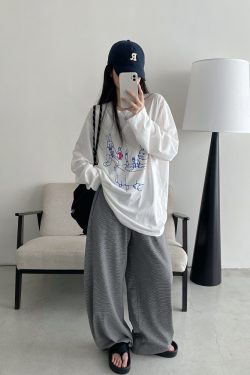 Sun Protection Cartoon Long Sleeve T-Shirt in Thin All-Cotton with Slimming Fit and Round Neck – Perfect for Casual Summer Style