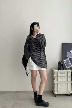 Sun Protection Striped Round Neck Long Sleeve Knitted T-Shirt for Women - Summer Loose Thin Cardigan in Korean Style