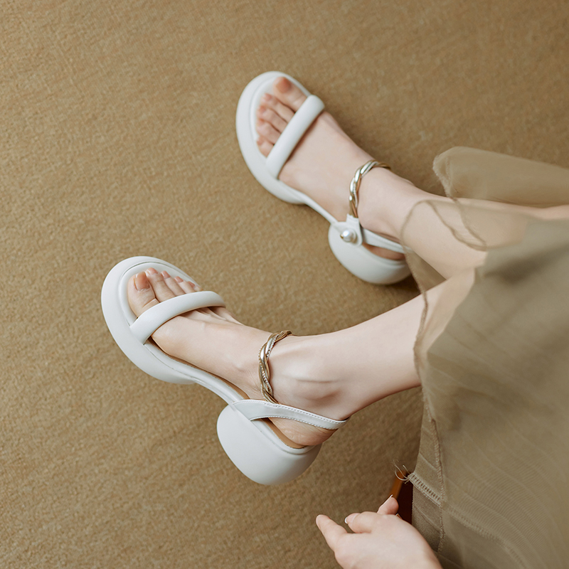 Super Slim Round Toe Pearl Open-Toe Sandals for Women - Summer 2025 Thick Sole One-Strap Footwear in Trendy Style Super Slim Round Toe Pearl Open-Toe Sandals for Women - Summer 2025 Thick Sole One-Strap Footwear in Trendy Style