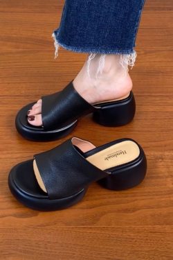 Super Soft Lambskin Chunky Heel One-Strap Outdoor Sandals for Women - Summer 2025 Thick-Soled High Heels, Trendy Fashion Footwear.