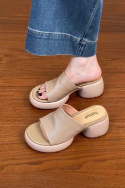 Super Soft Lambskin Chunky Heel One-Strap Outdoor Sandals for Women - Summer 2025 Thick-Soled High Heels, Trendy Fashion Footwear.
