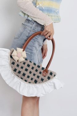 Sweet Cute Woolen Fan-Shaped Tote Underarm Handbag for Autumn Winter - Trendy High-End Fashion Accessory