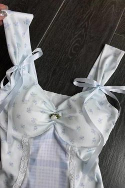 Sweet Floral Camisole for Women with Chest Pads - Summer Chic Short Fitted Sleeveless Top, Perfect for 90s and Y2K Style