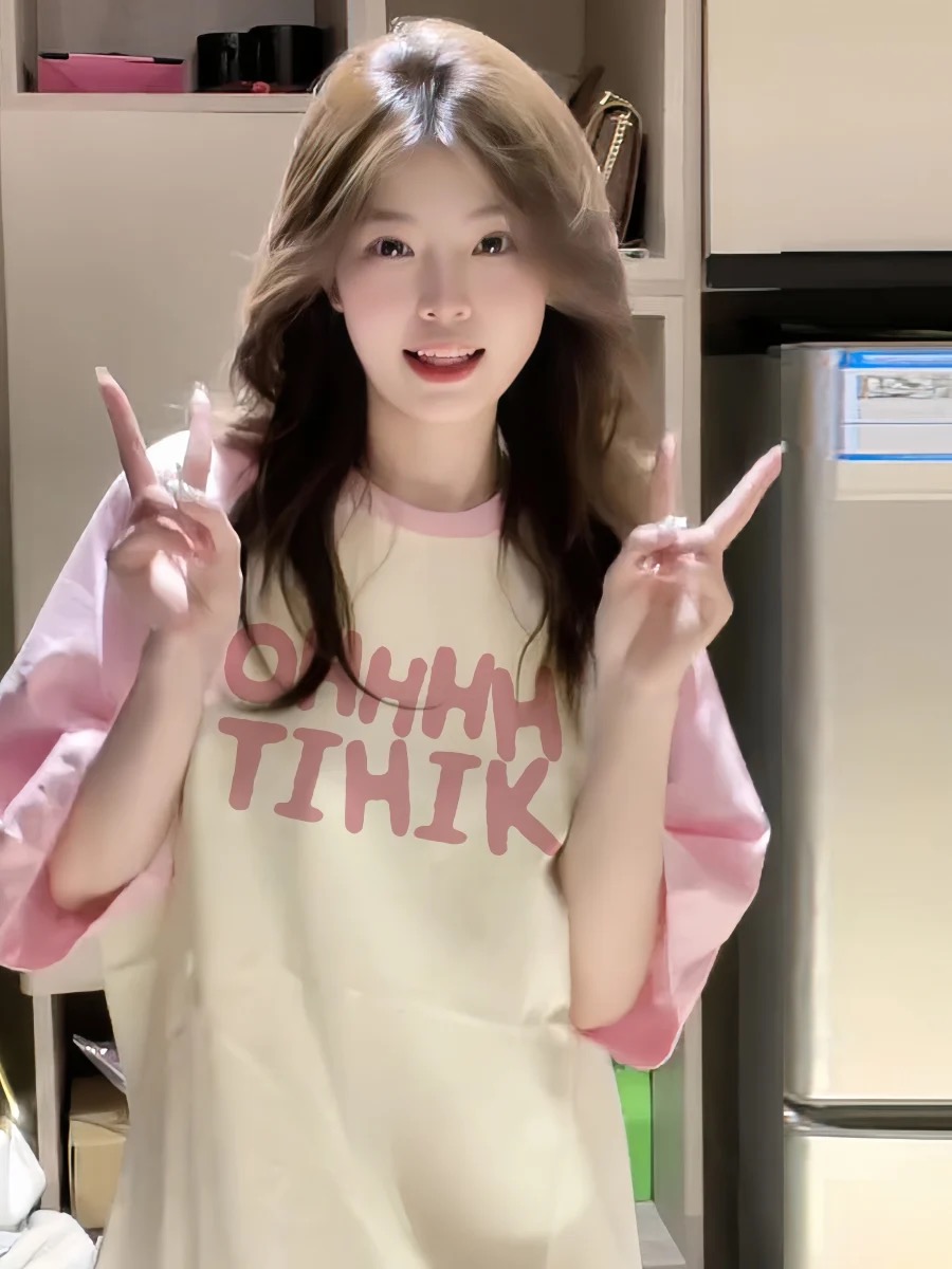 Sweet Pink Shoulder-Split Short Sleeve T-Shirt for Summer - Patchwork Style for Girls and Teens Sweet Pink Shoulder-Split Short Sleeve T-Shirt for Summer - Patchwork Style for Girls and Teens