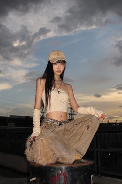 Sweet Style Strapless Crop Top and Sleeve Set with Bowknot, Pearl, and Rhinestone Details – Perfect for Early Autumn Fashion