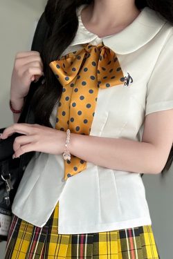 Sweet Waist-Defining Slim Fit Women's Short Sleeve JK Uniform Shirt Top with Pudding Bear Design - Summer College Style