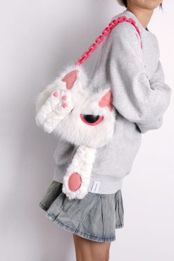 Sweet White Face-Covering Cat Bag - Cute Plush Shoulder Crossbody Bag for Y2K and Korean Style Lovers