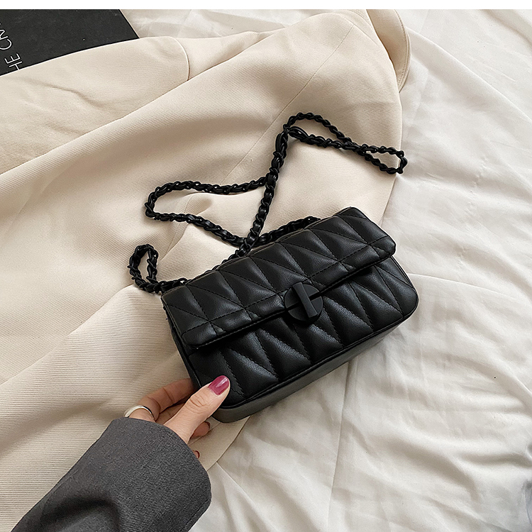 Textured Diamond-Patterned Chain Shoulder Bag for Women - Versatile Spring/Summer 2025 Small Crossbody Bag Textured Diamond-Patterned Chain Shoulder Bag for Women - Versatile Spring/Summer 2025 Small Crossbody Bag