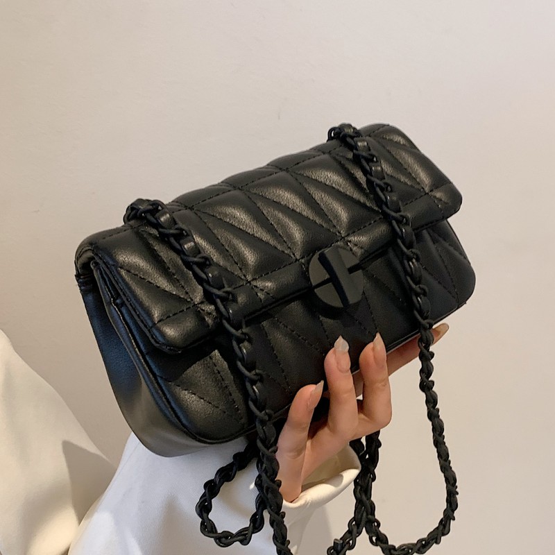 Textured Diamond-Patterned Chain Shoulder Bag for Women - Versatile Spring/Summer 2025 Small Crossbody Bag Textured Diamond-Patterned Chain Shoulder Bag for Women - Versatile Spring/Summer 2025 Small Crossbody Bag