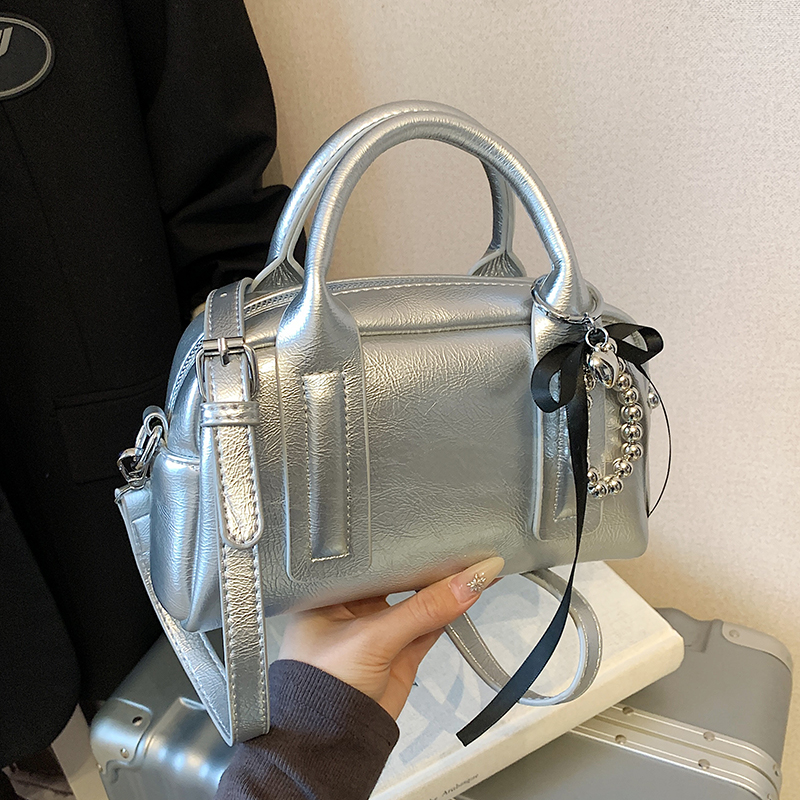 Textured Minimalist Shoulder Crossbody Bag for Women - Versatile Casual Chic Tote Pillow Bag, 2025 Fashion Trend Textured Minimalist Shoulder Crossbody Bag for Women - Versatile Casual Chic Tote Pillow Bag, 2025 Fashion Trend