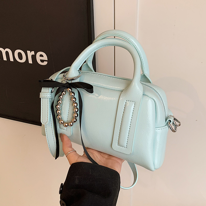 Textured Minimalist Shoulder Crossbody Bag for Women - Versatile Casual Chic Tote Pillow Bag, 2025 Fashion Trend Textured Minimalist Shoulder Crossbody Bag for Women - Versatile Casual Chic Tote Pillow Bag, 2025 Fashion Trend