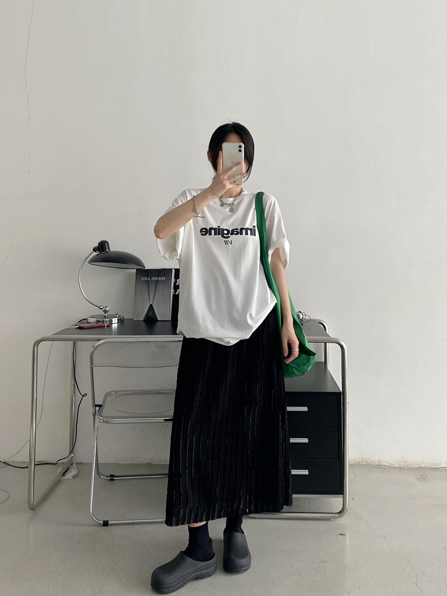 Textured Pleated Midi Skirt for Women - High-Waisted A-Line Design, Loose Fit, Perfect for Spring and Summer Fashion Textured Pleated Midi Skirt for Women - High-Waisted A-Line Design, Loose Fit, Perfect for Spring and Summer Fashion