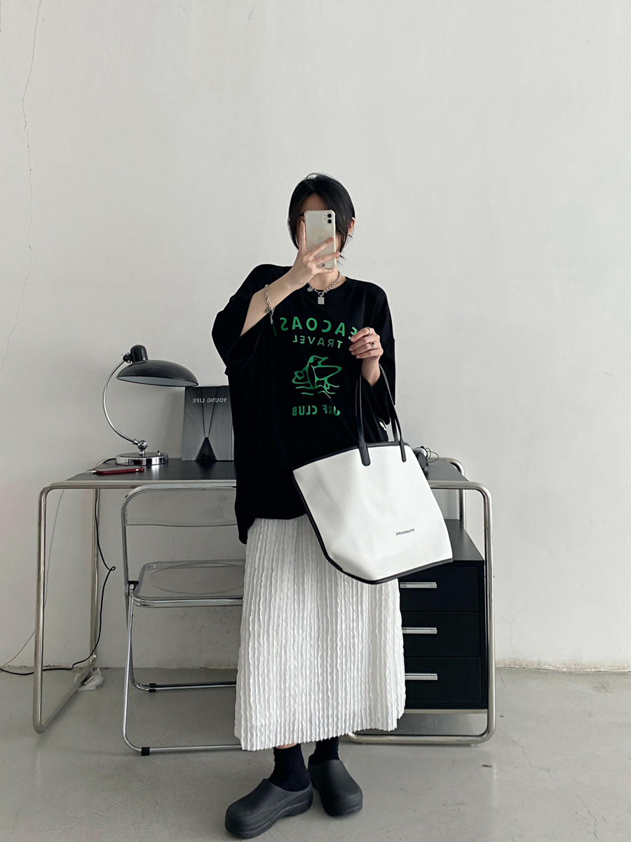 Textured Pleated Midi Skirt for Women - High-Waisted A-Line Design, Loose Fit, Perfect for Spring and Summer Fashion Textured Pleated Midi Skirt for Women - High-Waisted A-Line Design, Loose Fit, Perfect for Spring and Summer Fashion