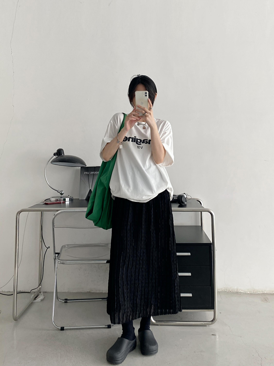 Textured Pleated Midi Skirt for Women - High-Waisted A-Line Design, Loose Fit, Perfect for Spring and Summer Fashion Textured Pleated Midi Skirt for Women - High-Waisted A-Line Design, Loose Fit, Perfect for Spring and Summer Fashion