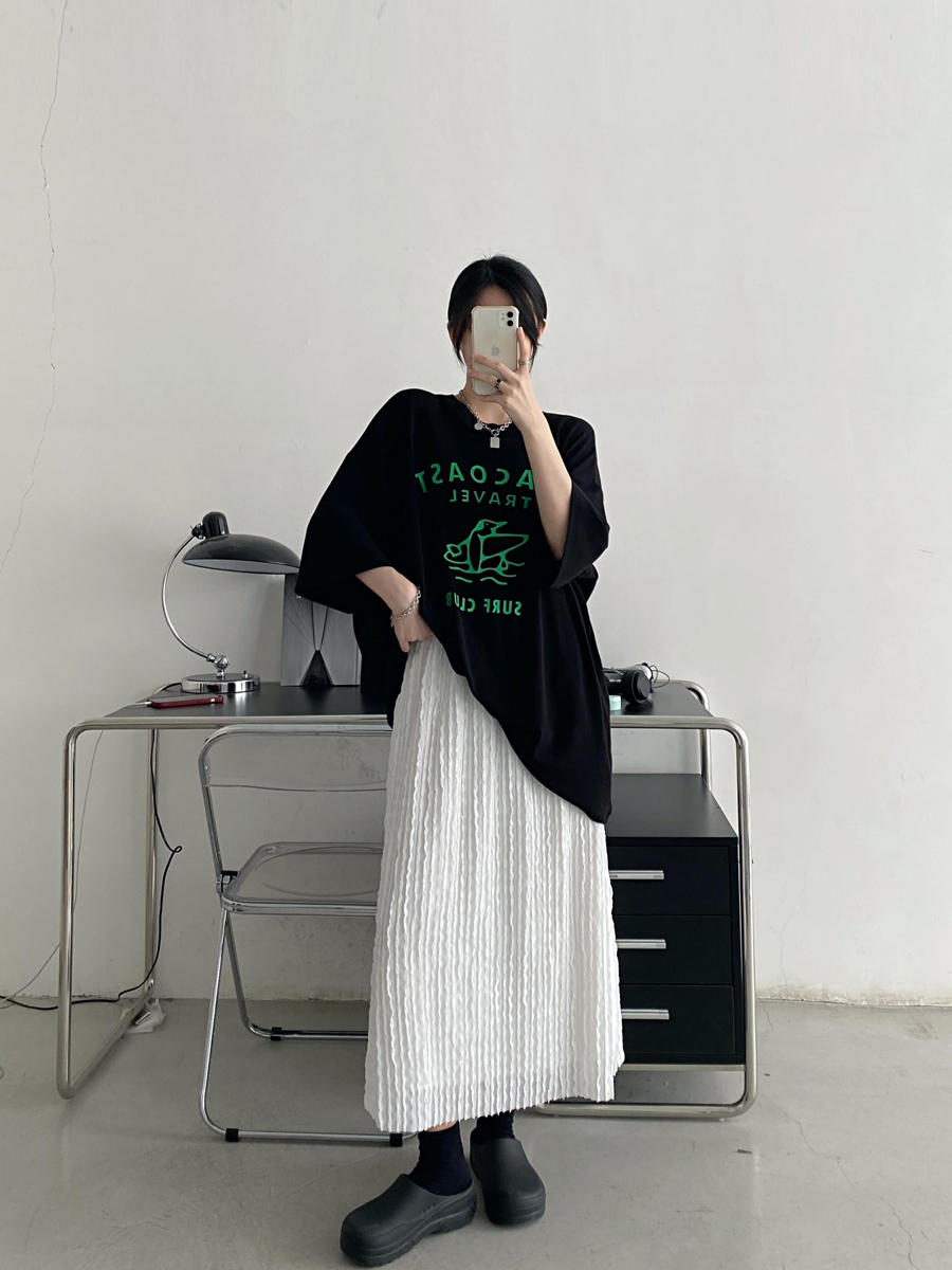 Textured Pleated Midi Skirt for Women - High-Waisted A-Line Design, Loose Fit, Perfect for Spring and Summer Fashion Textured Pleated Midi Skirt for Women - High-Waisted A-Line Design, Loose Fit, Perfect for Spring and Summer Fashion