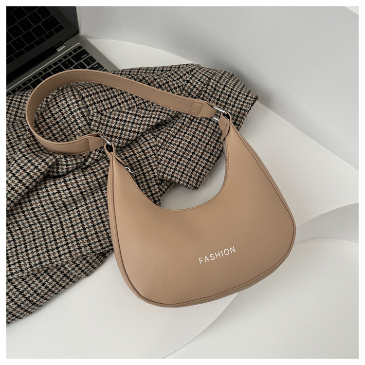 Textured Retro Underarm Handbag for Women - Versatile High-End Shoulder Bag for Work and Commuting - 2025 New Style Textured Retro Underarm Handbag for Women - Versatile High-End Shoulder Bag for Work and Commuting - 2025 New Style