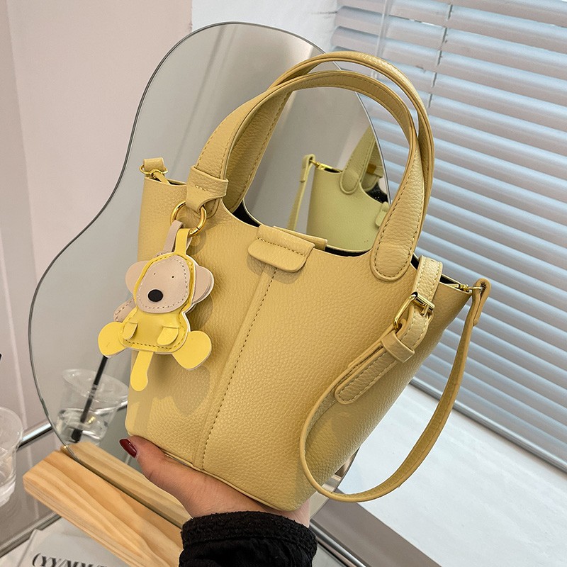 Textured Women's Handbag - Versatile Crossbody Bucket Bag for Spring/Summer 2025 Fashion Textured Women's Handbag - Versatile Crossbody Bucket Bag for Spring/Summer 2025 Fashion