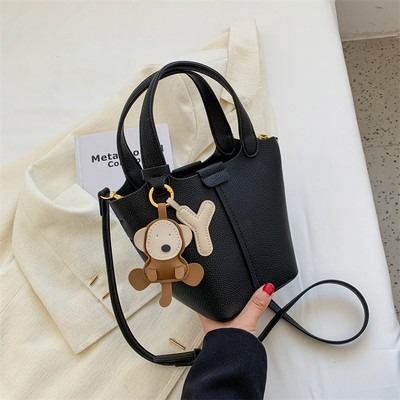 Textured Women's Handbag - Versatile Crossbody Bucket Bag for Spring/Summer 2025 Fashion Textured Women's Handbag - Versatile Crossbody Bucket Bag for Spring/Summer 2025 Fashion