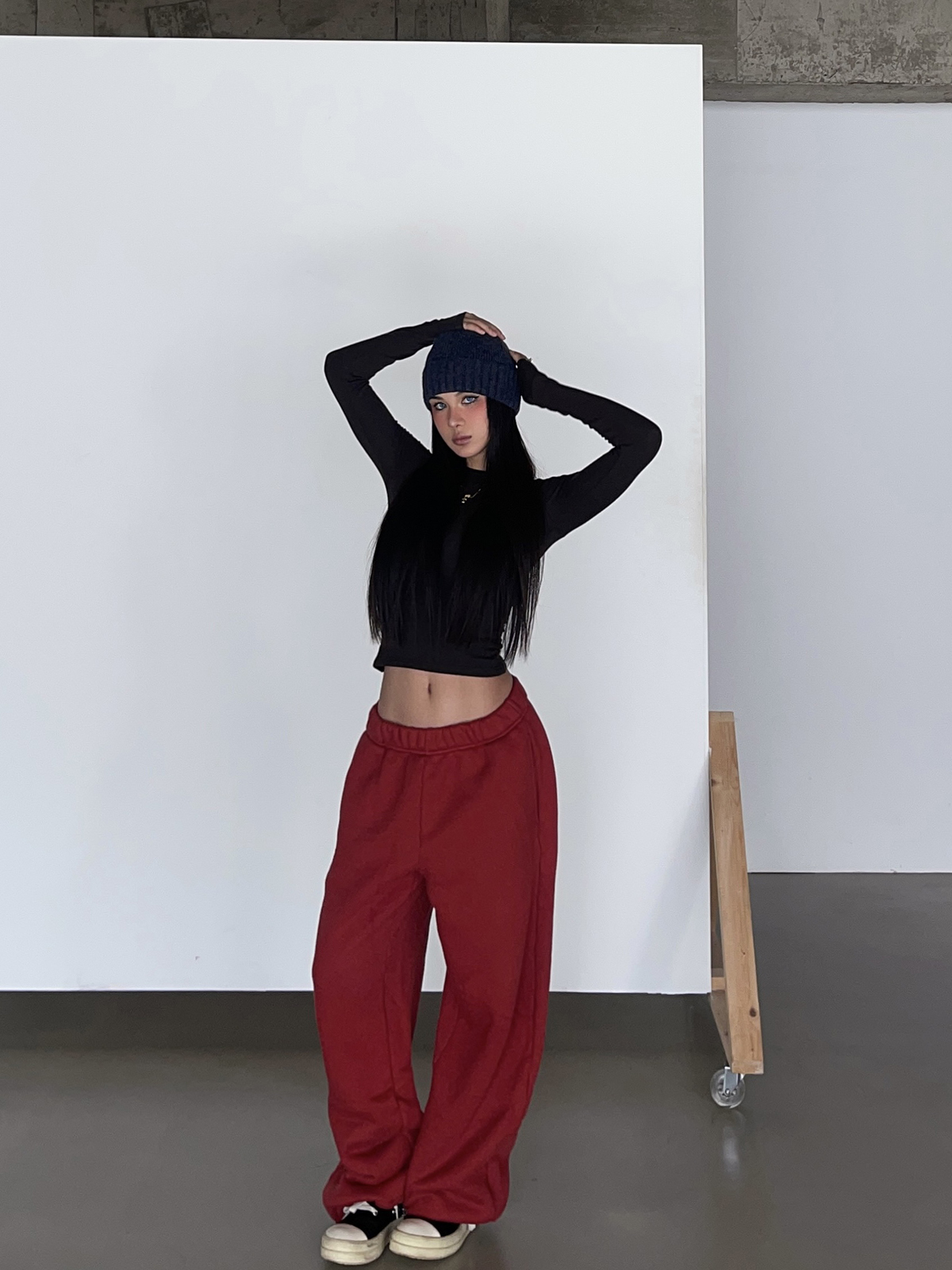 Thick Fleece 2-in-1 Butt-Lifting Sweatpants for Cold Weather, Narrow Waist Drawstring, Super Warm, Available in 3 Colors Thick Fleece 2-in-1 Butt-Lifting Sweatpants for Cold Weather, Narrow Waist Drawstring, Super Warm, Available in 3 Colors