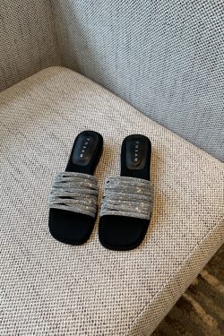 Thick-Heeled Water Drill Slippers for Women, Summer 2025 Mid-Heel Sandals, Stylish One-Word Design for Skirts and Casual Outfits