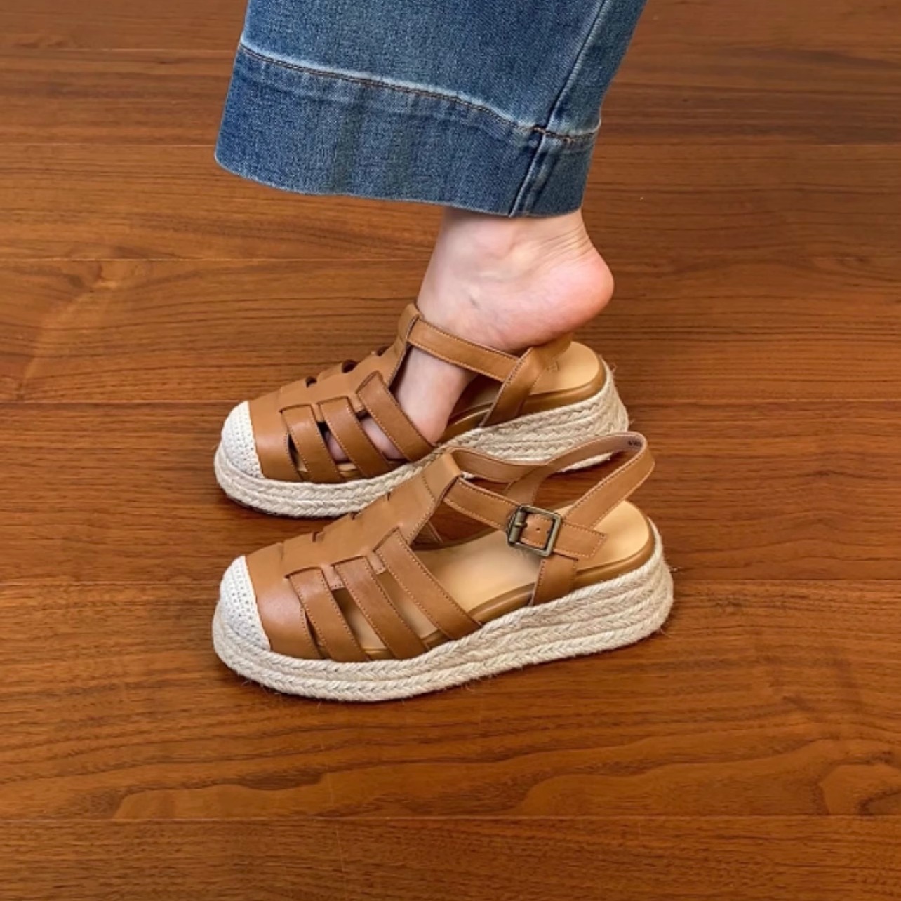 Thick Sole Open-Toe Sandals for Women - Summer 2025 Roman Style Hollow Pig Cage Cowhide Footwear Thick Sole Open-Toe Sandals for Women - Summer 2025 Roman Style Hollow Pig Cage Cowhide Footwear