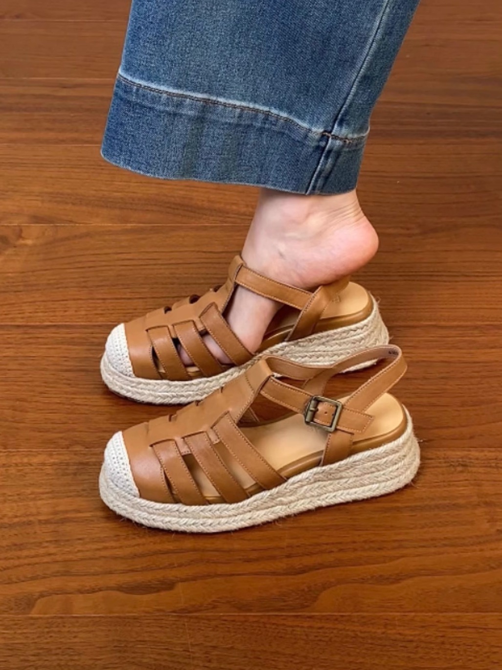 Thick Sole Open-Toe Sandals for Women - Summer 2025 Roman Style Hollow Pig Cage Cowhide Footwear Thick Sole Open-Toe Sandals for Women - Summer 2025 Roman Style Hollow Pig Cage Cowhide Footwear