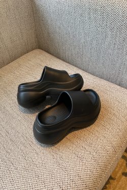 Thick-Soled One-Strap Sandals for Women - Summer 2025 Versatile Height-Increasing Slippers for Petite Figures, Non-Slip Design