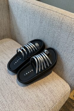 Thick-Soled Open-Toe Platform Sandals for Women - Summer 2025 Casual One-Strap Height-Increasing Slippers