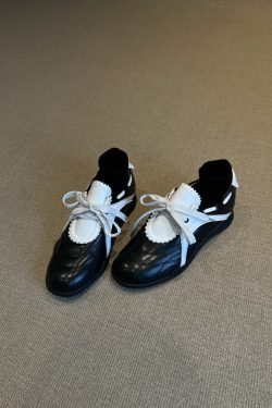 Thick-Soled Sporty Mary Jane Shoes for Women - Color-Blocked Retro Lace-Up Casual Footwear, Round-Toe Comfort