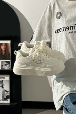 Thick-Soled White Bread Loaf Shoes for Women - Breathable, Versatile Spring/Summer Style, Height-Increasing Platform Sneakers