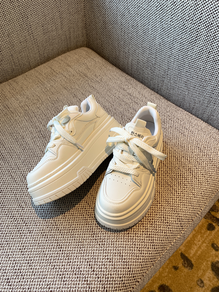 Thick-Soled White Lace-Up Sneakers for Women, Genuine Leather, Height-Increasing, Slimming Casual Spring 2025 Style Thick-Soled White Lace-Up Sneakers for Women, Genuine Leather, Height-Increasing, Slimming Casual Spring 2025 Style