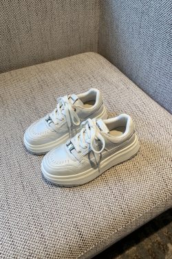 Thick-Soled White Sneakers for Women - 2025 Spring Lace-Up Retro Casual Shoes with Metal Buckle, Versatile Canvas Footwear