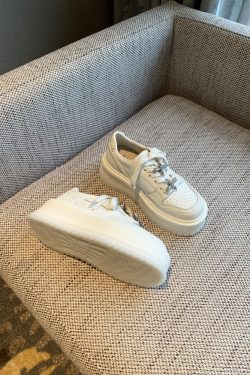 Thick-Soled White Sneakers for Women - 2025 Spring Platform Lace-Up Casual Skate Shoes, Lightweight and Versatile Height-Increasing Style