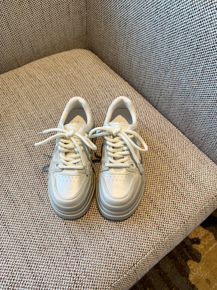 Thick-Soled White Sneakers for Women - Spring 2025 Casual Sports Shoes, Height-Increasing, Slimming, Versatile for Everyday Wear Thick-Soled White Sneakers for Women - Spring 2025 Casual Sports Shoes, Height-Increasing, Slimming, Versatile for Everyday Wear