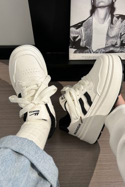 Thick-Soled White Sneakers for Women, 2025 Summer Minimalist Design, Trendy Big-Toe Breathable Shoes