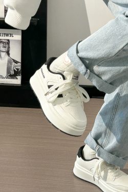 Thick-Soled White Sneakers for Women, 2025 Summer Style, Breathable Big Toe Design, Versatile Footwear for Female Students