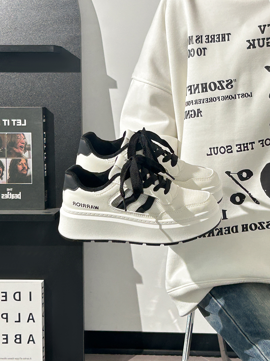 Thick-Soled White Sneakers for Women, 2025 Summer Style, Breathable Big Toe Design, Versatile Footwear for Female Students Thick-Soled White Sneakers for Women, 2025 Summer Style, Breathable Big Toe Design, Versatile Footwear for Female Students