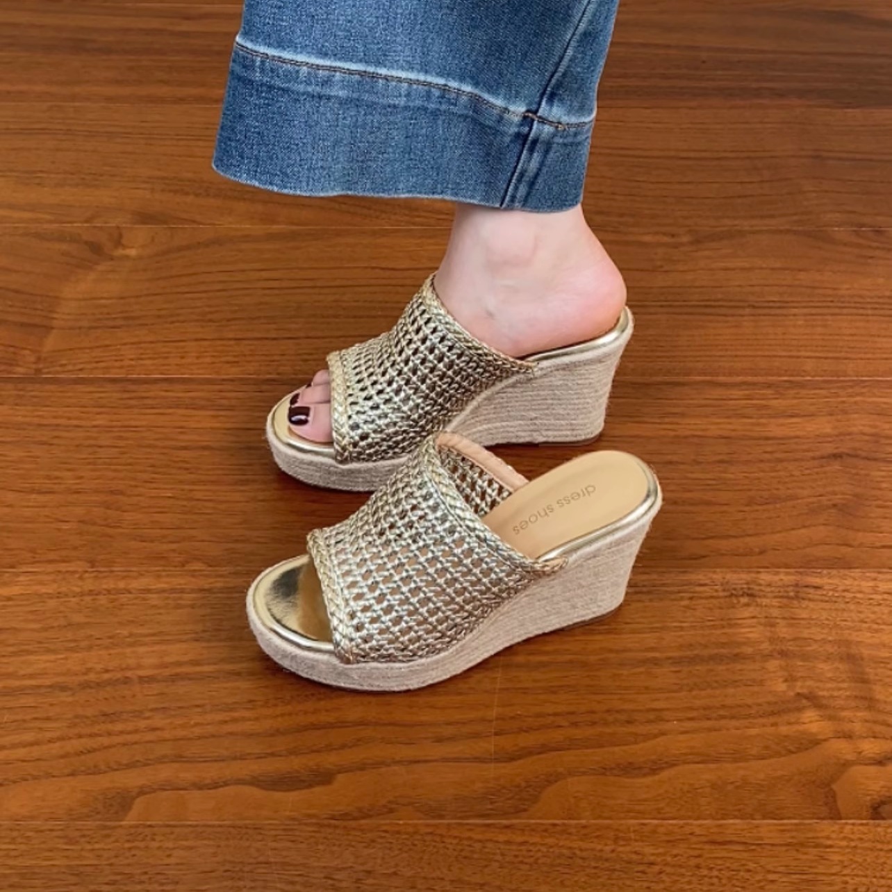 Thick-Soled Woven Wedge Sandals for Women - Summer 2025 High Heels, First-Layer Cowhide, Trendy Fashion Footwear Thick-Soled Woven Wedge Sandals for Women - Summer 2025 High Heels, First-Layer Cowhide, Trendy Fashion Footwear