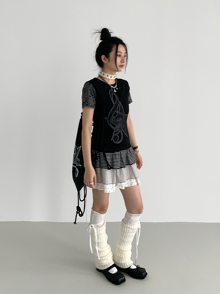 Three-Piece Women's Summer A-Line Polka Dot and Striped Pleated Cake Skirt - Trendy Patchwork Design for a Chic Look Three-Piece Women's Summer A-Line Polka Dot and Striped Pleated Cake Skirt - Trendy Patchwork Design for a Chic Look