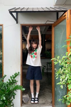 Tomato Print Casual Short Sleeve T-Shirt for Women - Summer Loose Round Neck Pure Cotton Top - Unique 90s Inspired Fashion