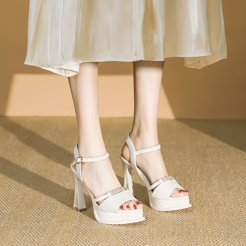 Trendy 2025 Summer Rhinestone High Heels for Women, Chunky Platform, One-Strap Buckle, Thick-Soled Peep-Toe Sandals Trendy 2025 Summer Rhinestone High Heels for Women, Chunky Platform, One-Strap Buckle, Thick-Soled Peep-Toe Sandals