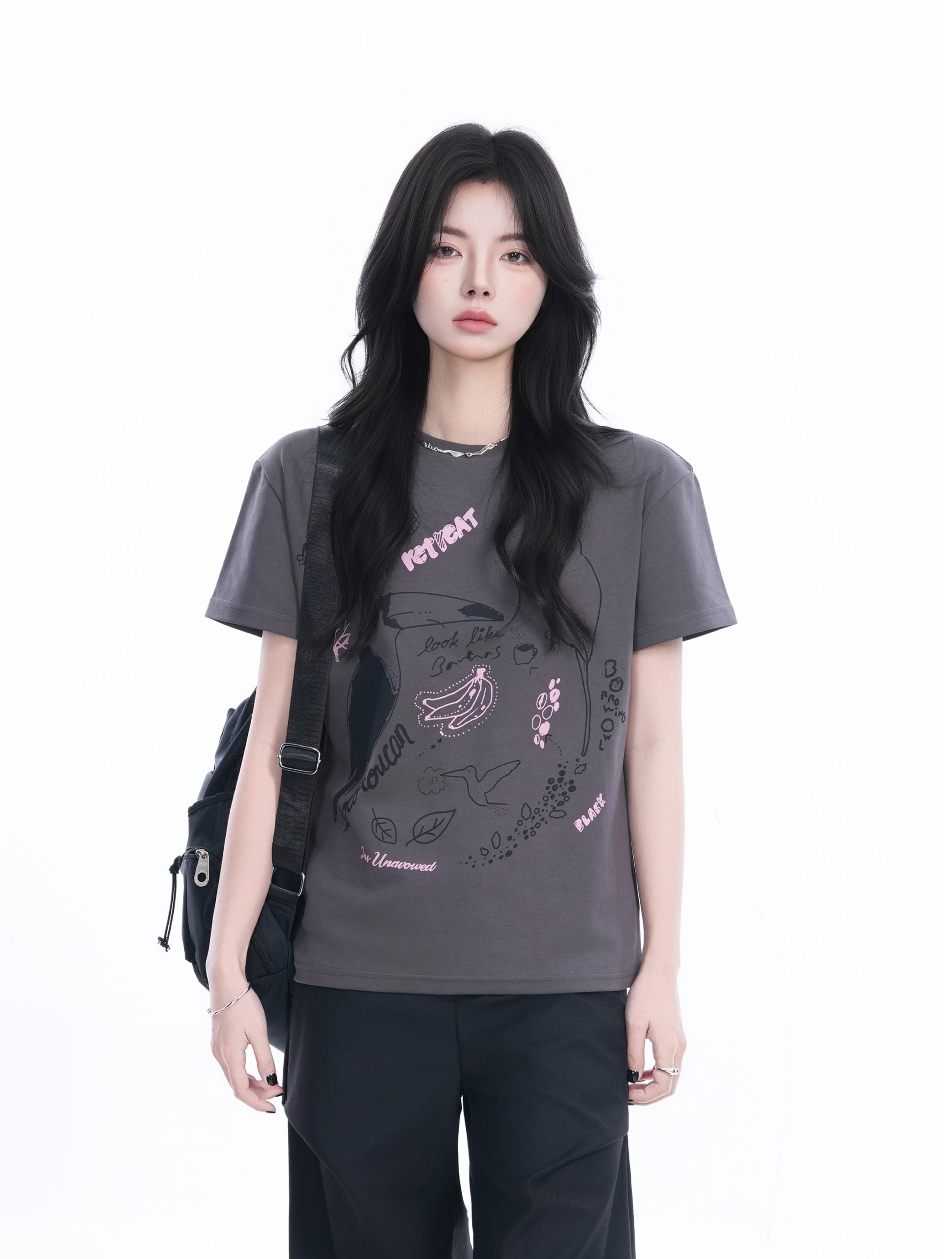 Trendy American Retro Short-Sleeve Cropped T-Shirt for Women – Stylish Petites, Y2K Fashion Essential Trendy American Retro Short-Sleeve Cropped T-Shirt for Women – Stylish Petites, Y2K Fashion Essential