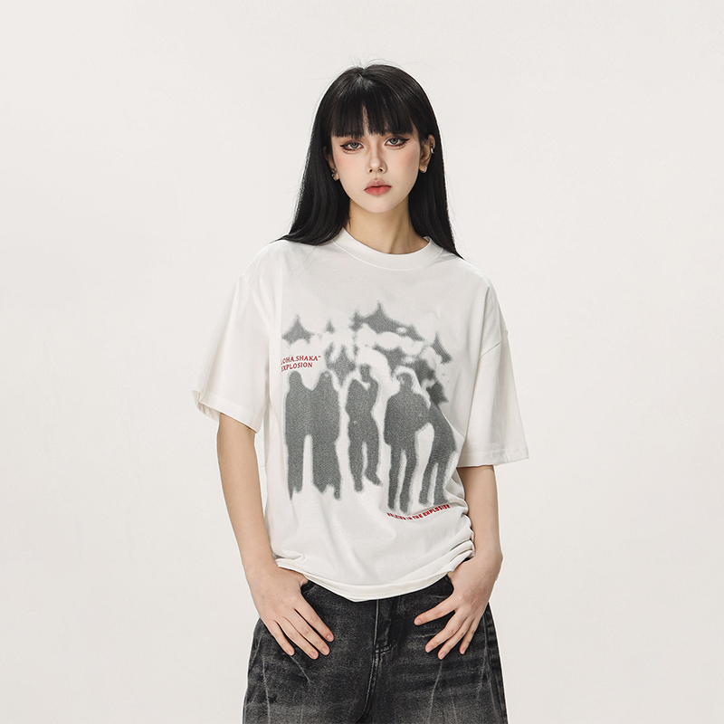 Trendy American Style Loose Short Sleeve T-Shirt for Men and Women - Summer Half Sleeve Design, Perfect for Casual Looks Trendy American Style Loose Short Sleeve T-Shirt for Men and Women - Summer Half Sleeve Design, Perfect for Casual Looks