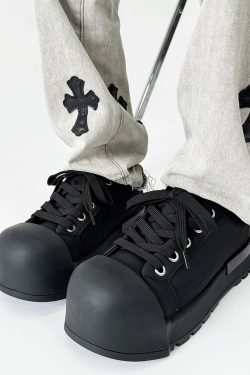 Trendy Black Knight Mickey Sneakers for Men, High Street Shell Toe Shoes, 90s Inspired Couple Fat Bread Sneakers