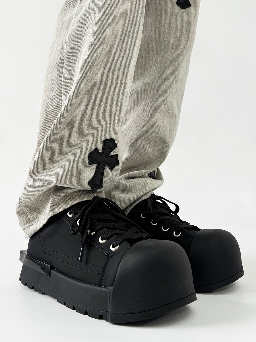 Trendy Black Knight Mickey Sneakers for Men, High Street Shell Toe Shoes, 90s Inspired Couple Fat Bread Sneakers Trendy Black Knight Mickey Sneakers for Men, High Street Shell Toe Shoes, 90s Inspired Couple Fat Bread Sneakers